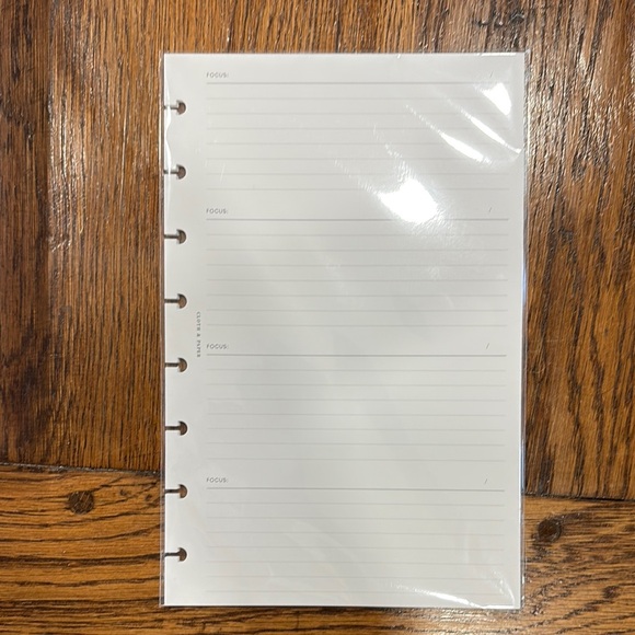 Cloth and Paper Bundle - Picture 11 of 12